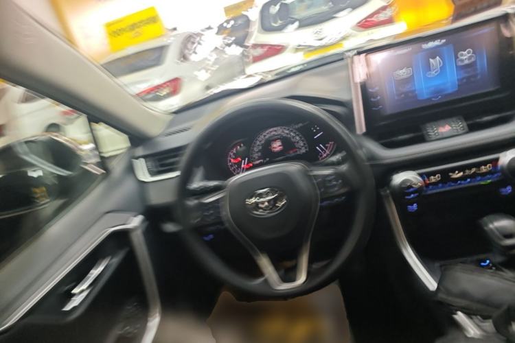 Used Toyota RAV4 2020 2.0L CVT Two-Wheel Drive Fashion Edition Steering Wheel