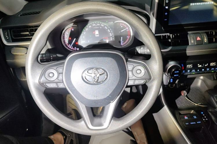 Used Toyota RAV4 2020 2.0L CVT Two-Wheel Drive Fashion Edition Steering Wheel