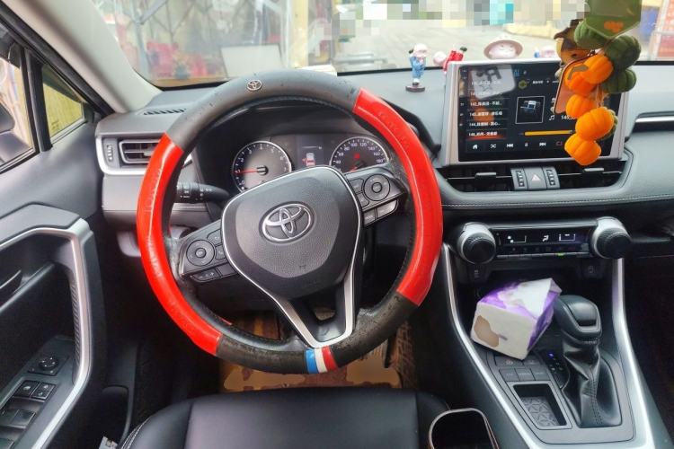Used Toyota RAV4 2020 2.0L CVT Two-Wheel Drive Urban Edition Steering Wheel