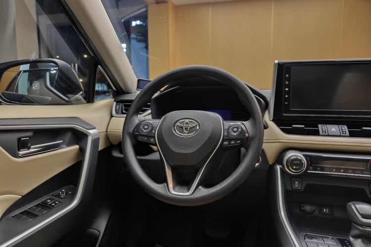 Used Toyota RAV4 2020 2.0L CVT Two-Wheel Drive Fashion Edition Steering Wheel
