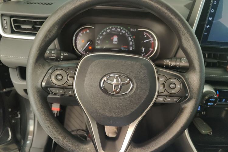 Used Toyota RAV4 2020 2.0L CVT Two-Wheel Drive Fashion Edition Steering Wheel