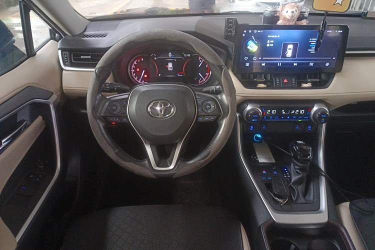 Used Toyota RAV4 2020 2.0L CVT Two-Wheel Drive Fashion PLUS Edition Steering Wheel