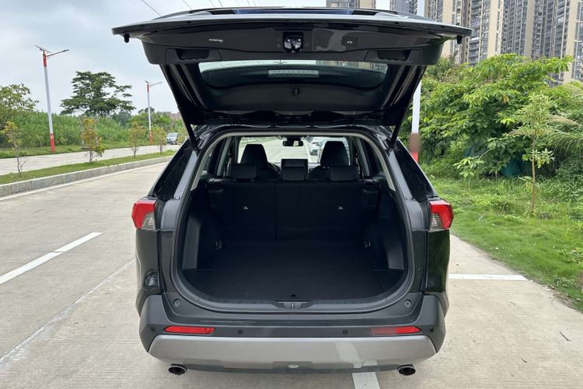 Used Toyota RAV4 2020 2.0L CVT Two-Wheel Drive Fashion Edition Trunk