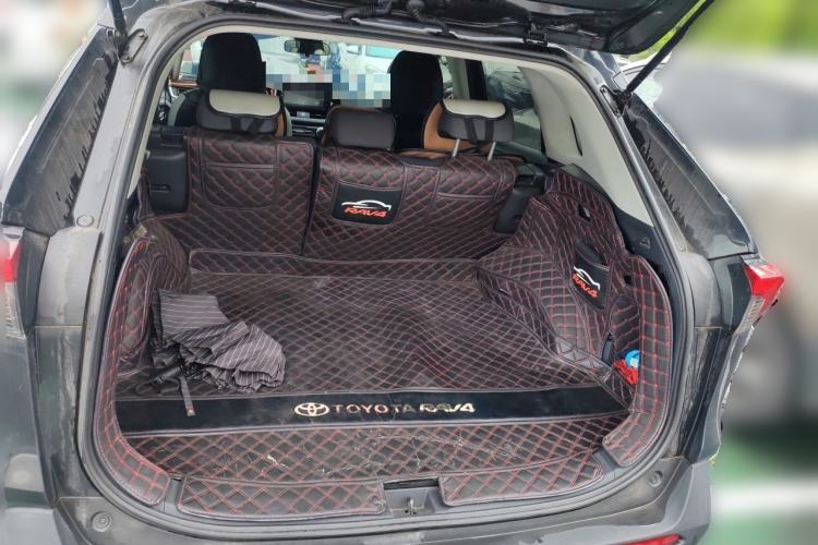 Used Toyota RAV4 2020 2.0L CVT Two-Wheel Drive Fashion Edition Trunk