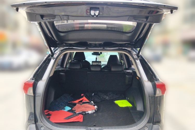 Used Toyota RAV4 2020 2.0L CVT Two-Wheel Drive Urban Edition Trunk