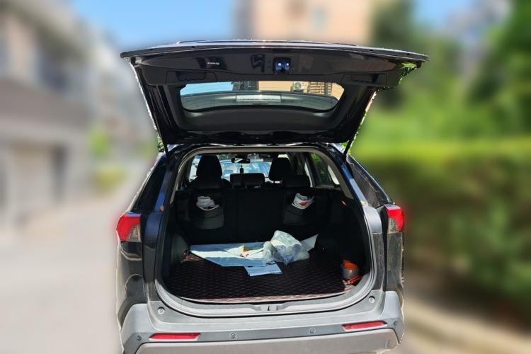 Used Toyota RAV4 2020 2.0L CVT Two-Wheel Drive Fashion Edition Trunk