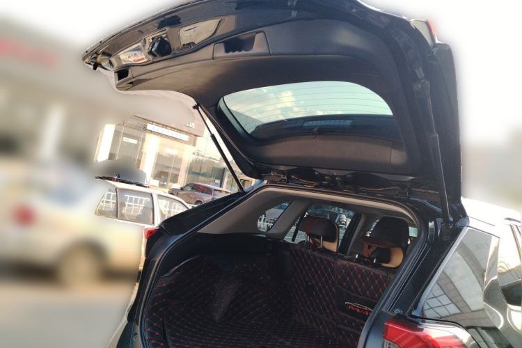 Used Toyota RAV4 2020 2.0L CVT Two-Wheel Drive Fashion Edition Trunk