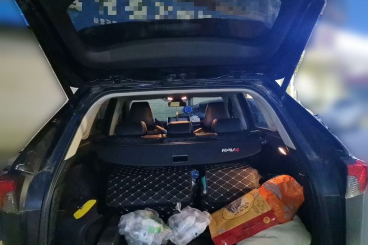 Used Toyota RAV4 2020 2.0L CVT 4x4 Trend Edition Trunk