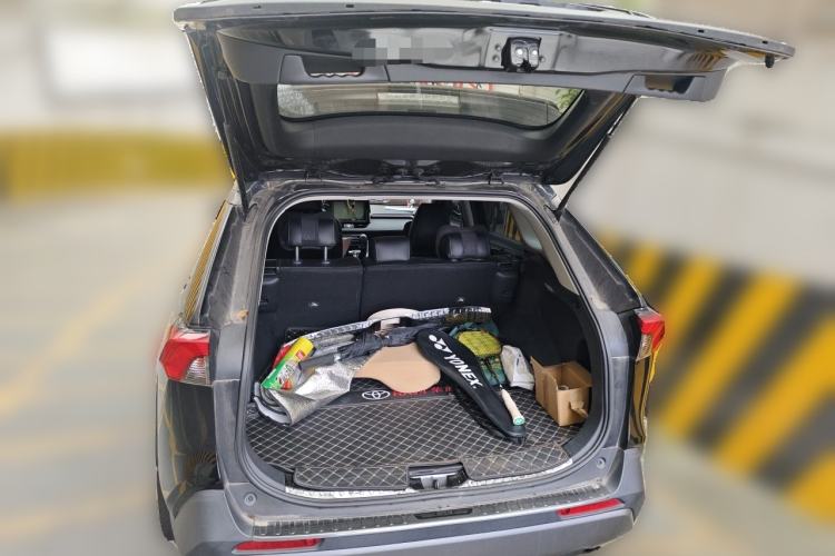 Used Toyota RAV4 2020 2.0L CVT Two-Wheel Drive Fashion Edition Trunk