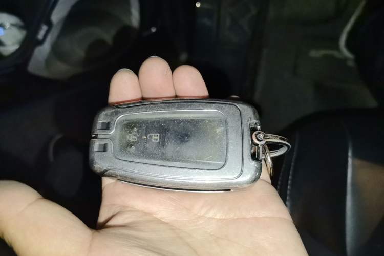Used Toyota RAV4 2020 2.0L CVT 4x4 Trend Edition Vehicle Key