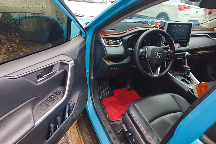 Used Toyota RAV4 2020 2.0L CVT Two-Wheel Drive Fashion Edition Driver Seat