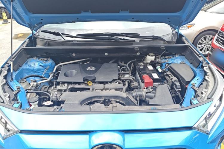 Used Toyota RAV4 2020 2.0L CVT Two-Wheel Drive Fashion Edition Engine Bay