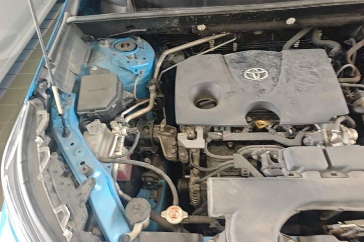 Used Toyota RAV4 2020 2.0L CVT Four-Wheel Drive Prestige Edition Engine Bay Right