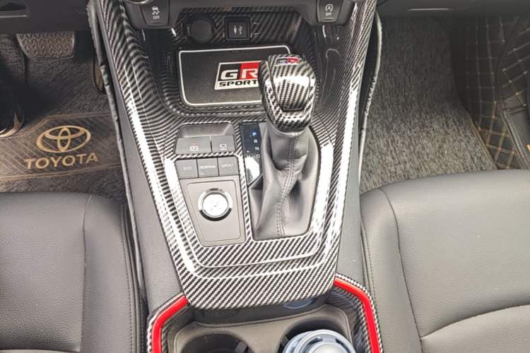 Used Toyota RAV4 2020 2.0L CVT Two-Wheel Drive Fashion Edition Gear Lever