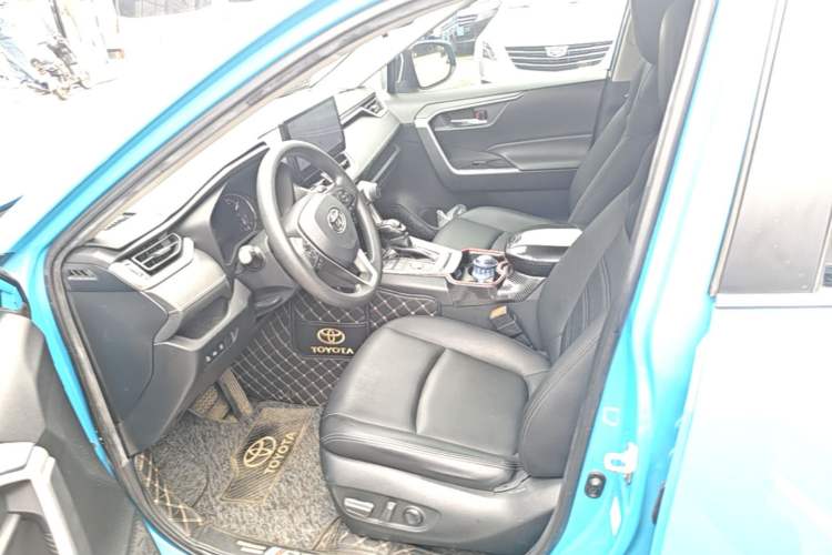 Used Toyota RAV4 2020 2.0L CVT Two-Wheel Drive Fashion Edition Left Front Seat