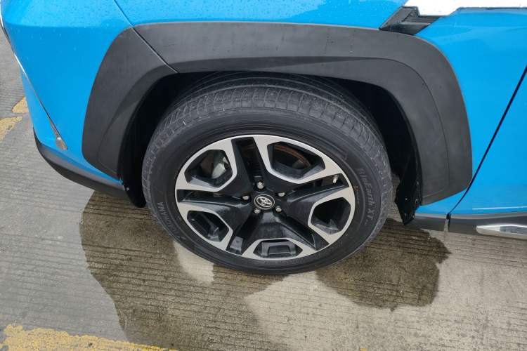 Used Toyota RAV4 2020 2.0L CVT Four-Wheel Drive Prestige Edition Left Front Wheel Hub