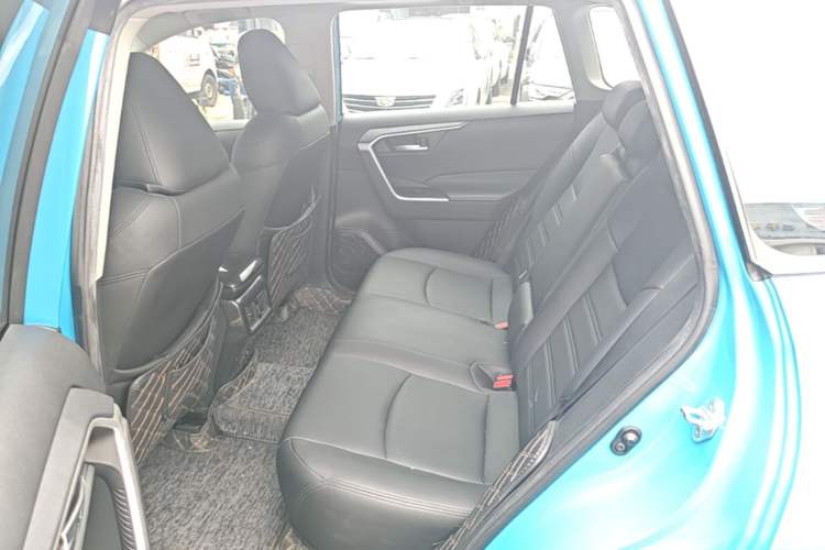 Used Toyota RAV4 2020 2.0L CVT Two-Wheel Drive Fashion Edition Left Rear Seat