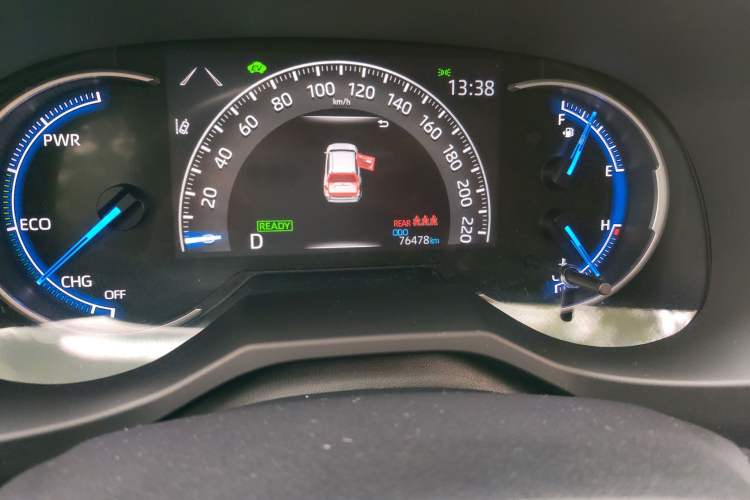 Used Toyota RAV4 2020 Dual-Motor 2.5L E-CVT Four-Wheel Drive Flagship Edition Odometer Close Up