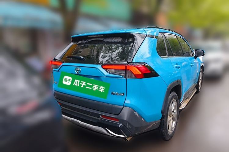 Used Toyota RAV4 2020 2.0L CVT Two-Wheel Drive Fashion Edition Rear