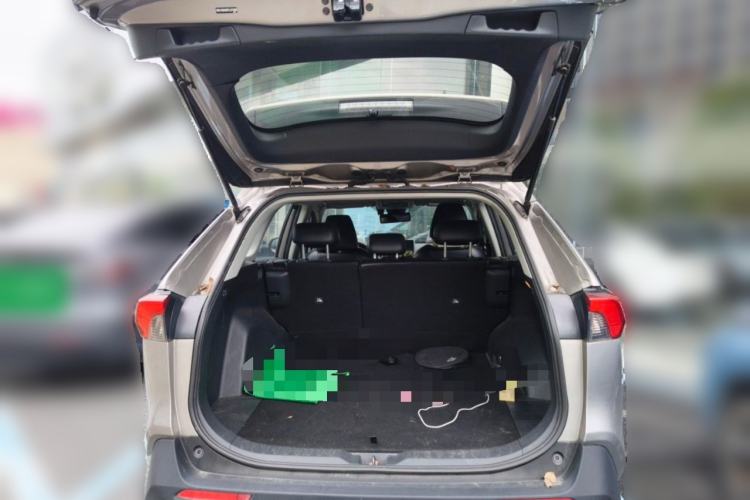Used Toyota RAV4 2020 2.0L CVT Two-Wheel Drive Urban Edition Trunk