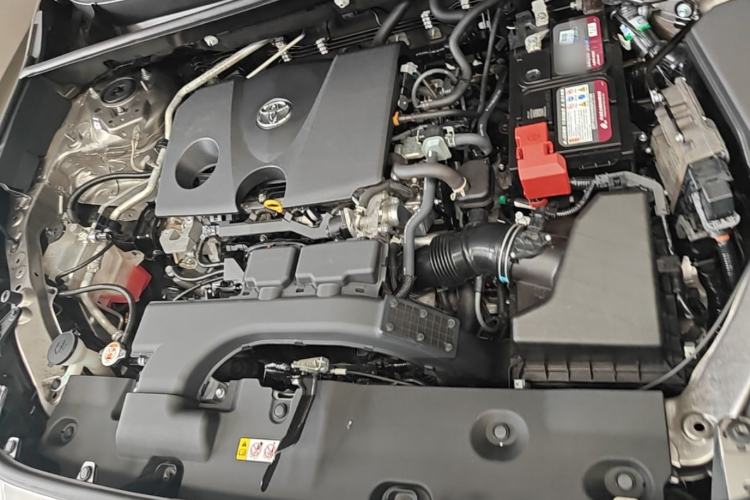 Used Toyota RAV4 2020 2.0L CVT Two-Wheel Drive Fashion Edition Engine Bay