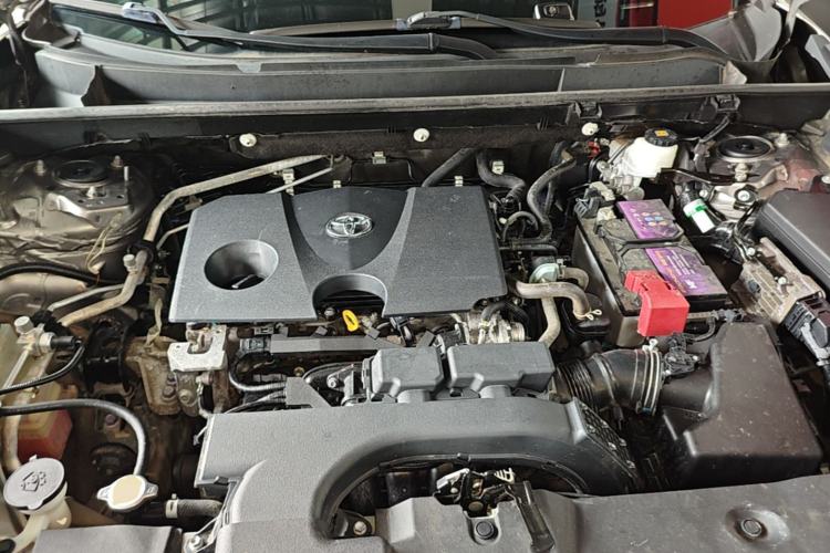 Used Toyota RAV4 2020 2.0L CVT Two-Wheel Drive Fashion Edition Engine Bay