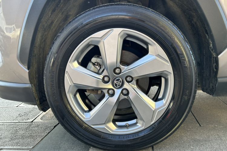 Used Toyota RAV4 2020 2.0L CVT Two-Wheel Drive Fashion Edition Exterior 6