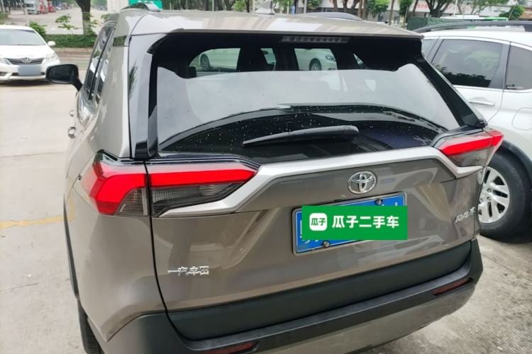 Used Toyota RAV4 2020 2.0L CVT Two-Wheel Drive Prestige Edition Rear