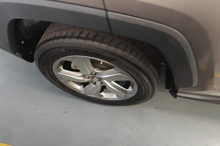 Used Toyota RAV4 2020 2.0L CVT Two-Wheel Drive Fashion Edition Right Rear Wheel Hub