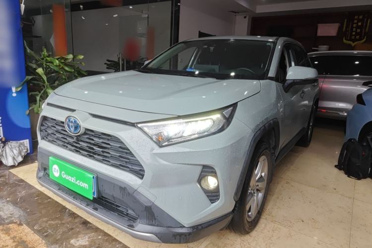 Used Toyota RAV4 2020 Dual-Engine 2.5L E-CVT Two-Wheel Drive Elite Edition Guazi used car, China used car export, Used car for sale, Used  cars, Cheapest cars for sale