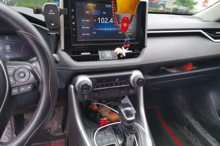 Used Toyota RAV4 2020 2.0L CVT Two-Wheel Drive Fashion PLUS Edition Audio And AC Panel