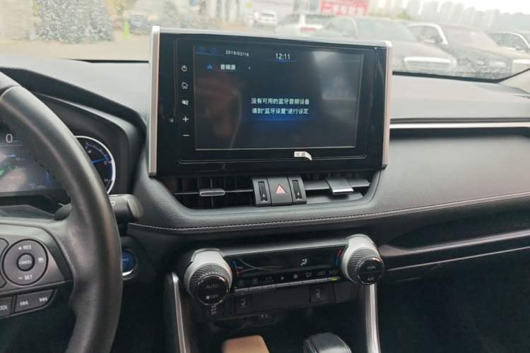 Used Toyota RAV4 2020 Dual-Engine 2.5L E-CVT 4x4 Elite PLUS Edition Audio And AC Panel
