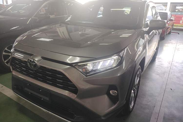Used Toyota RAV4 2020 2.0L CVT Two-Wheel Drive Fashion Edition Guazi used car, China used car export, Used car for sale, Used cars, Cheapest cars for sale