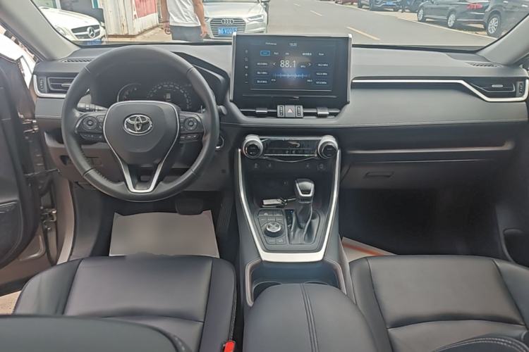 Used Toyota RAV4 2020 2.0L CVT Four-Wheel Drive Prestige Edition Center Console