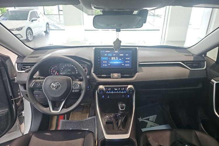 Used Toyota RAV4 2020 2.0L CVT Two-Wheel Drive Prestige Edition Center Console