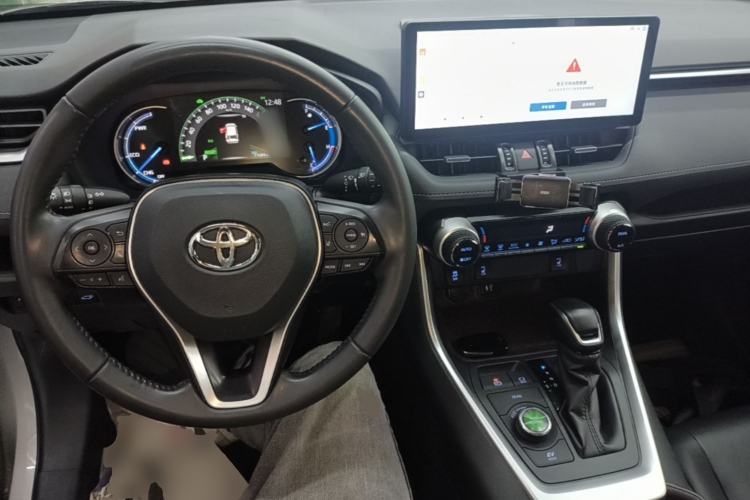 Used Toyota RAV4 2020 Dual-Motor 2.5L E-CVT Four-Wheel Drive Flagship Edition Center Console
