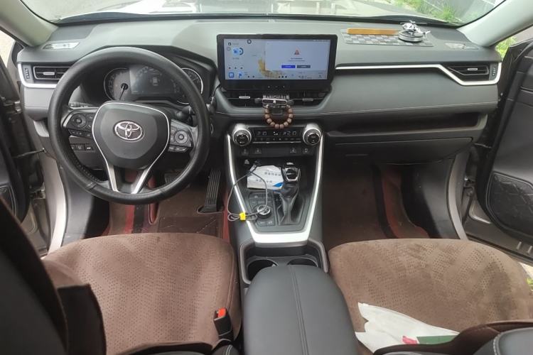 Used Toyota RAV4 2020 2.0L CVT Four-Wheel Drive Prestige Edition Center Console