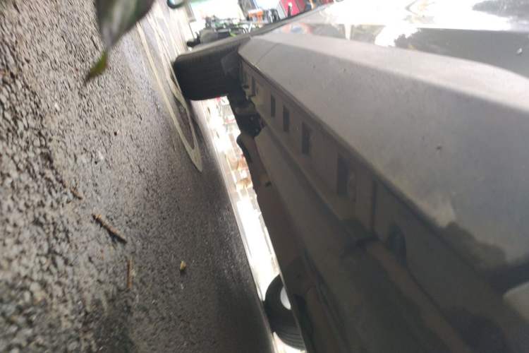 Used Toyota RAV4 2020 Dual-Engine 2.5L E-CVT 4x4 Elite PLUS Edition Chassis Front Right