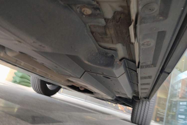 Used Toyota RAV4 2020 2.0L CVT Two-Wheel Drive Prestige Edition Chassis Rear Right
