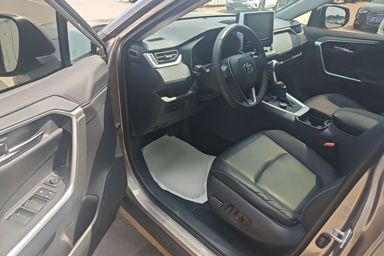 Used Toyota RAV4 2020 2.0L CVT Four-Wheel Drive Prestige Edition Driver Seat