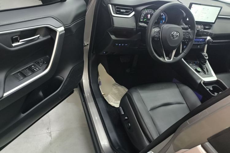 Used Toyota RAV4 2020 Dual-Motor 2.5L E-CVT Four-Wheel Drive Flagship Edition Driver Seat