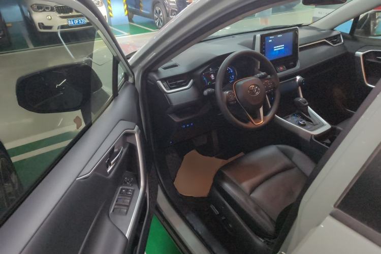 Used Toyota RAV4 2020 Dual-Engine 2.5L E-CVT Four-Wheel Drive Elite Edition Driver Seat