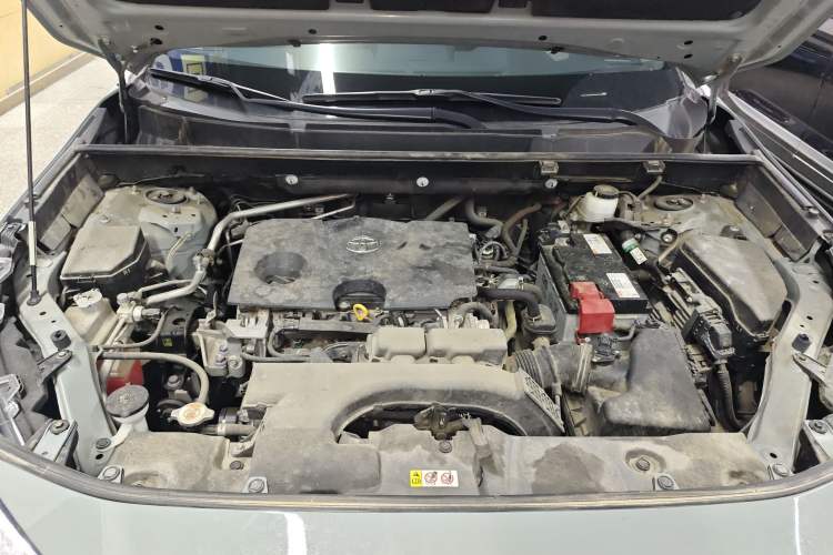 Used Toyota RAV4 2020 2.0L CVT Four-Wheel Drive Prestige Edition Engine Bay