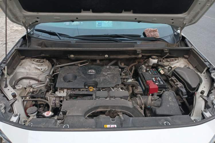 Used Toyota RAV4 2020 2.0L CVT Two-Wheel Drive Fashion Edition Engine Bay