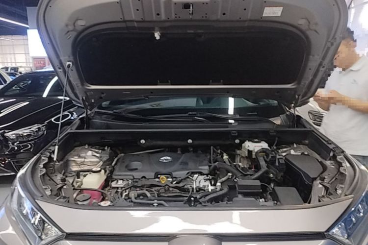 Used Toyota RAV4 2020 Dual-Engine 2.5L E-CVT Two-Wheel Drive Elite Edition Engine Bay