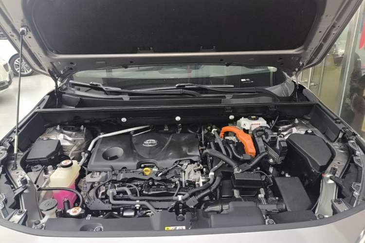 Used Toyota RAV4 2020 Dual-Motor 2.5L E-CVT Four-Wheel Drive Flagship Edition Engine Bay