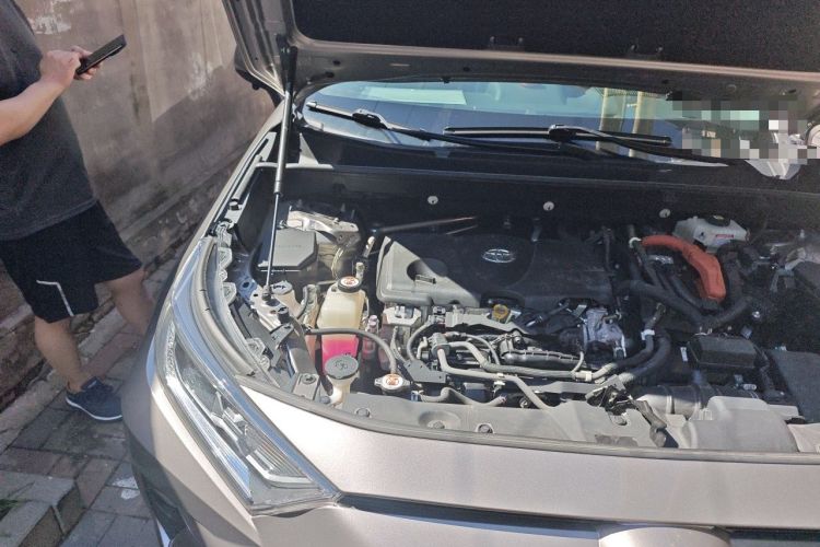 Used Toyota RAV4 2020 Dual-Motor 2.5L E-CVT Four-Wheel Drive Flagship Edition Engine Bay Right