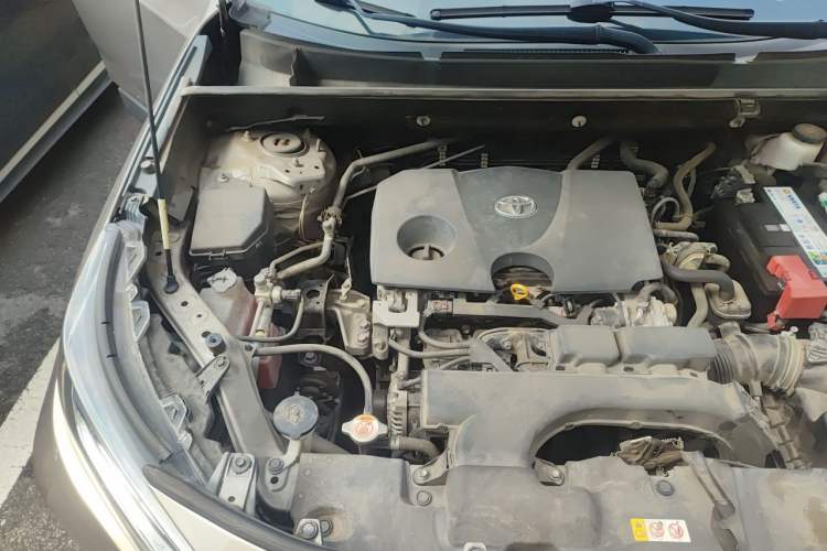 Used Toyota RAV4 2020 2.0L CVT Two-Wheel Drive Prestige Edition Engine Bay Right
