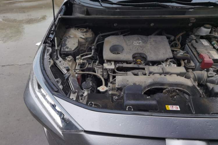 Used Toyota RAV4 2020 2.0L CVT Two-Wheel Drive Fashion PLUS Edition Engine Bay Right