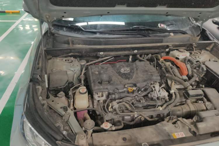 Used Toyota RAV4 2020 Dual-Engine 2.5L E-CVT Four-Wheel Drive Elite Edition Engine Bay Right